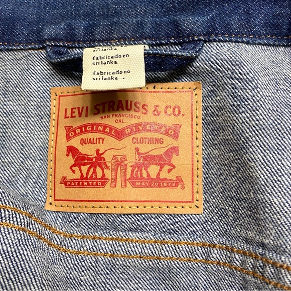 Levi’s Original Denim Trucker Jacket - Picture 8 of 11